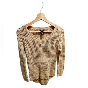 RUE 21 | Tan Chunky Knit V-neck Sweater | Size Small